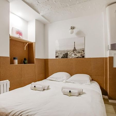 Flat For 4 Located In The Heart Of Paris Parigi Esterno foto