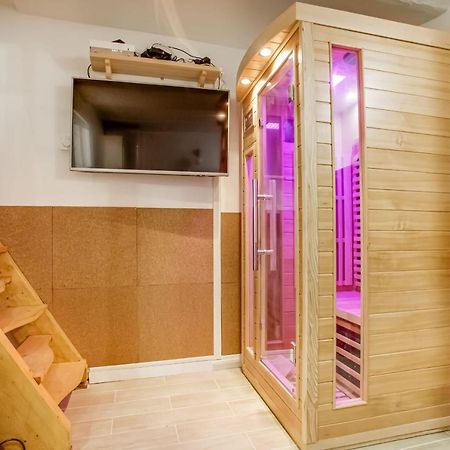 Flat For 4 Located In The Heart Of Paris Parigi Esterno foto