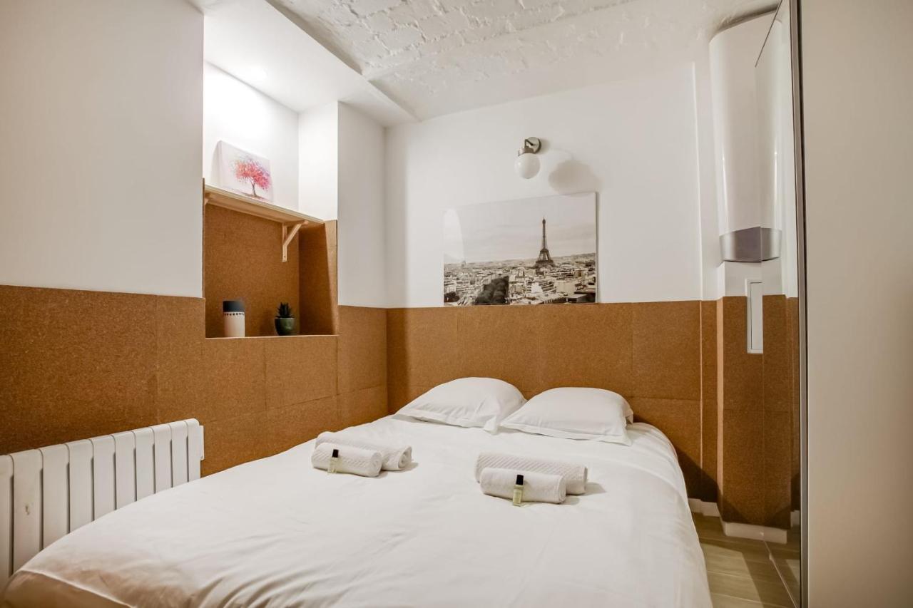 Flat For 4 Located In The Heart Of Paris Parigi Esterno foto